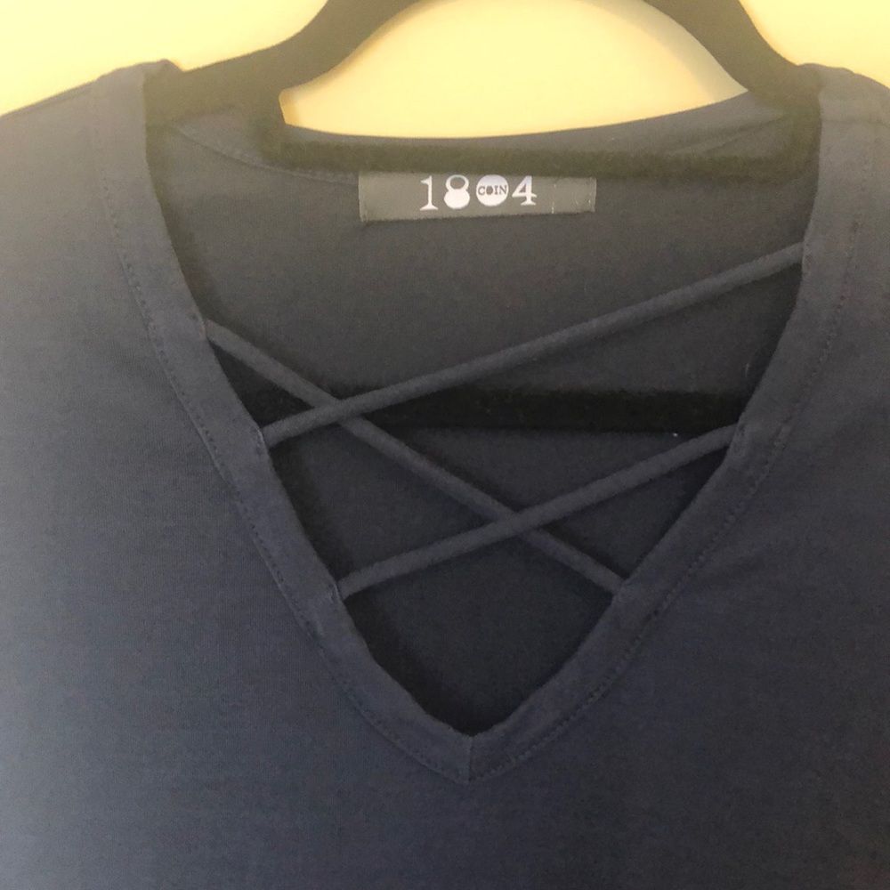 Cross front Tee - Picture 2 of 2